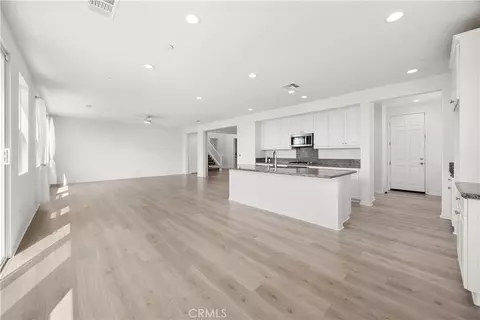 Living - 30383 Freeman, Menifee, CA 92584 photo 4 of 6