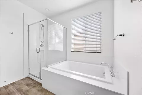 Bath - 30383 Freeman, Menifee, CA 92584 photo 2 of 2