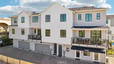 2344 Red Coral Gln, Escondido, CA 92025