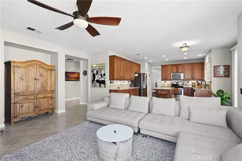 Entry Way - 44801 Shale, Temecula, CA 92592 photo 5 of 9