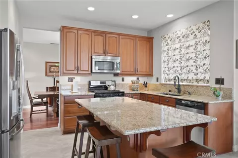 Kitchen - 44801 Shale, Temecula, CA 92592 photo 2 of 7