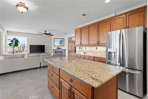 Kitchen - 44801 Shale, Temecula, CA 92592 photo 4 of 7