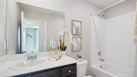 Entry Way - 31136 Maple Bark Dr, Winchester, CA 92596 photo 3 of 4