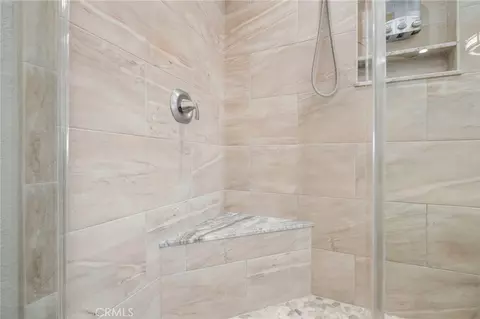 Bath - 33441 Corte Figueroa, Temecula, CA 92592 photo 8 of 8