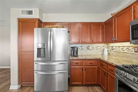 Kitchen - 33441 Corte Figueroa, Temecula, CA 92592 photo 3 of 4