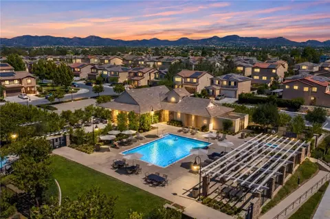 View/Area - 24237 Hazelnut Ave, Murrieta, CA 92562 photo 5 of 10