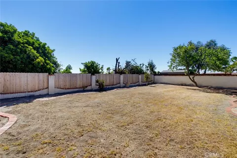 Exterior - 2816 Louise St, Oceanside, CA 92056 photo 5 of 9