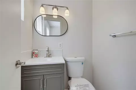 Bath - 2816 Louise St, Oceanside, CA 92056 photo 2 of 2
