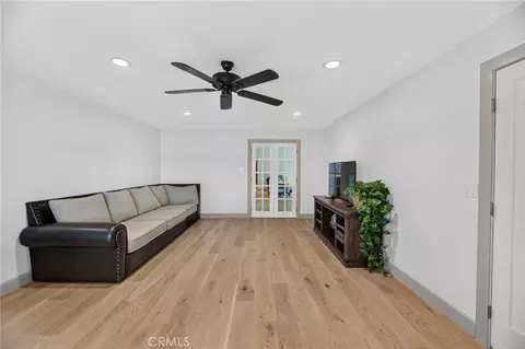 Living - 30701 Del Rey, Temecula, CA 92591 photo 2 of 2