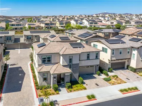 View/Area - 32672 Brunello Way, Temecula, CA 92591 photo 1 of 13
