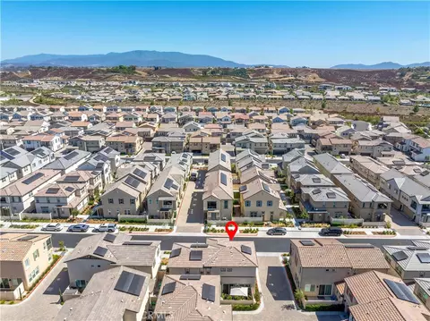 View/Area - 32672 Brunello Way, Temecula, CA 92591 photo 3 of 13
