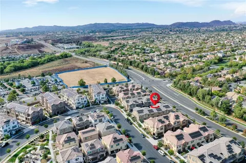 View/Area - 40262 Birchfield #157, Temecula, CA 92591 photo 8 of 9