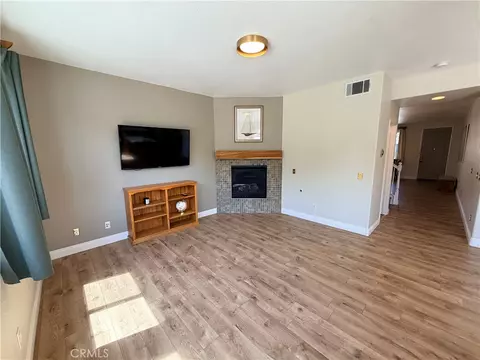 Living - 33193 Romance, Temecula, CA 92592 photo 2 of 4
