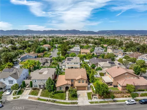 View/Area - 39879 Camden Ct, Temecula, CA 92591 photo 1 of 7