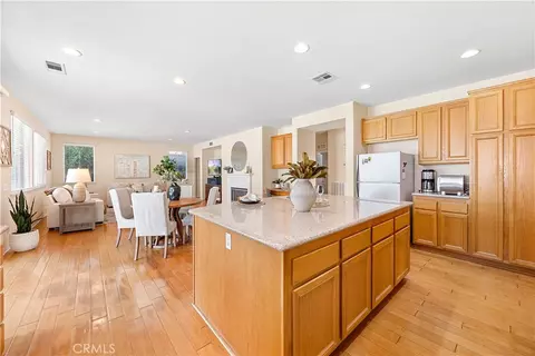 Kitchen - 39879 Camden Ct, Temecula, CA 92591 photo 5 of 5