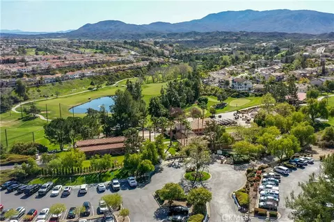 View/Area - 32063 Corte Bonilio, Temecula, CA 92592 photo 9 of 12
