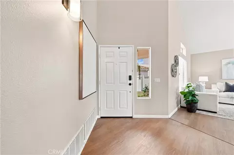 Entry Way - 32063 Corte Bonilio, Temecula, CA 92592 photo 2 of 4