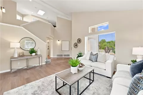 Living - 32063 Corte Bonilio, Temecula, CA 92592 photo 2 of 3