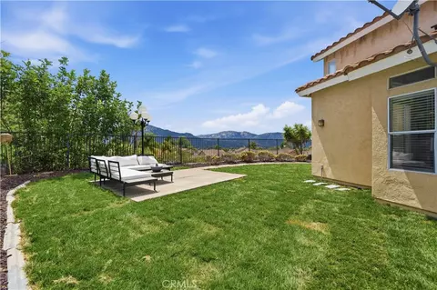 Exterior - 32063 Corte Bonilio, Temecula, CA 92592 photo 3 of 8
