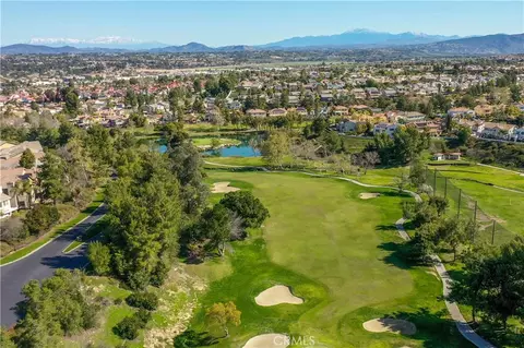 View/Area - 32063 Corte Bonilio, Temecula, CA 92592 photo 7 of 12