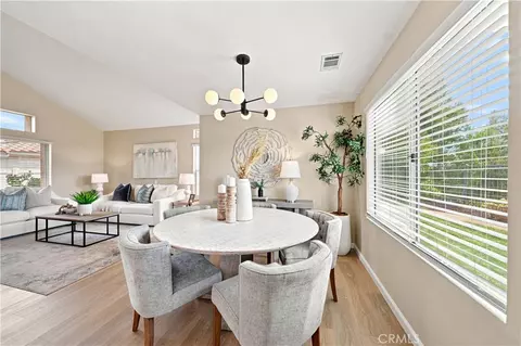 Dining - 32063 Corte Bonilio, Temecula, CA 92592 photo 4 of 5