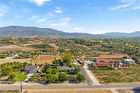 View/Area - 33747 Madera De Playa, Temecula, CA 92592 photo 5 of 12