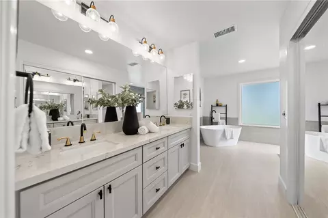 Bath - 33747 Madera De Playa, Temecula, CA 92592 photo 7 of 7