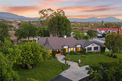 View/Area - 33747 Madera De Playa, Temecula, CA 92592 photo 3 of 12