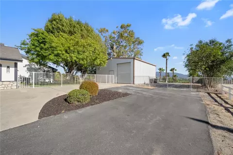 Exterior - 33747 Madera De Playa, Temecula, CA 92592 photo 4 of 21