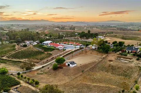 View/Area - 33747 Madera De Playa, Temecula, CA 92592 photo 7 of 12