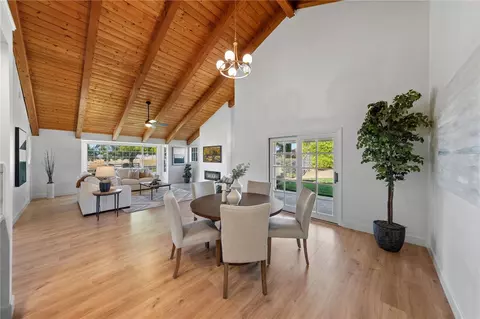 Dining - 33747 Madera De Playa, Temecula, CA 92592 photo 3 of 4