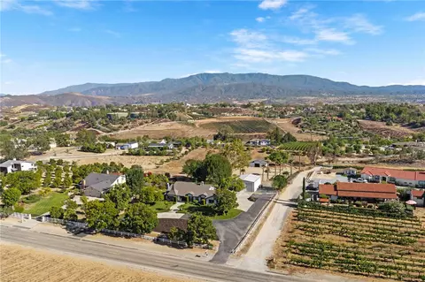 View/Area - 33747 Madera De Playa, Temecula, CA 92592 photo 6 of 12