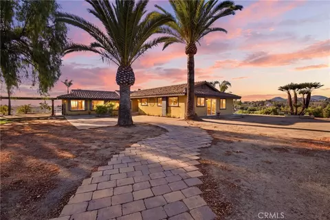 Exterior - 38311 Chaparral Dr, Temecula, CA 92592 photo 2 of 17