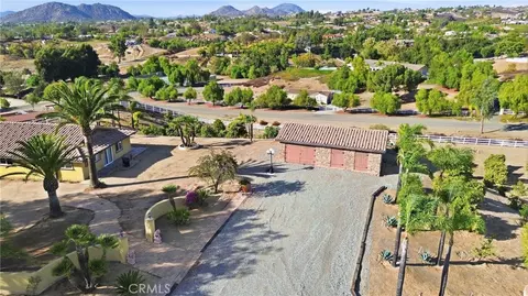 View/Area - 38311 Chaparral Dr, Temecula, CA 92592 photo 4 of 5