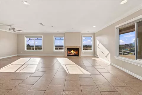 Living - 38311 Chaparral Dr, Temecula, CA 92592 photo 3 of 9