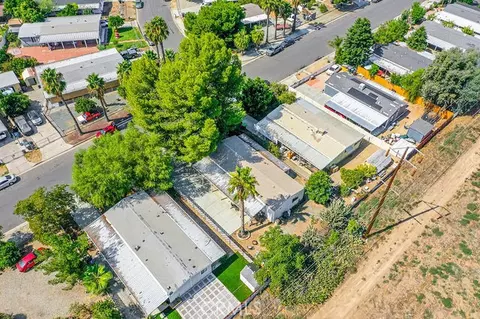 View/Area - 3017 Lake View Dr, Perris, CA 92571 photo 2 of 3