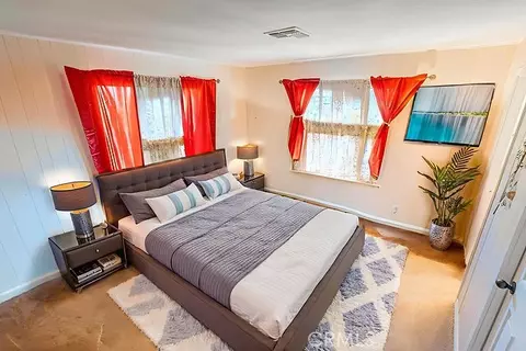 Bedroom - 3017 Lake View Dr, Perris, CA 92571 photo 10 of 12
