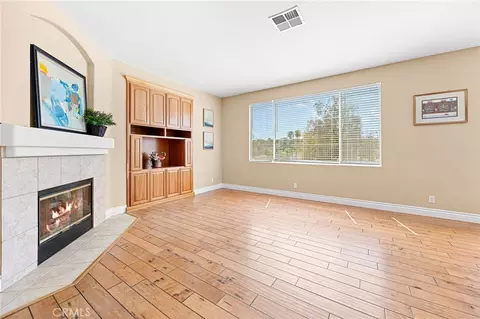 Living - 30975 Brassie Ln, Temecula, CA 92591 photo 6 of 7
