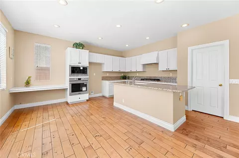 Kitchen - 30975 Brassie Ln, Temecula, CA 92591 photo 2 of 3