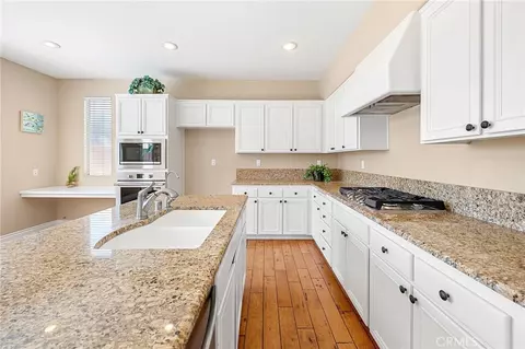 Kitchen - 30975 Brassie Ln, Temecula, CA 92591 photo 3 of 3