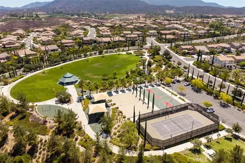View/Area - 34338 Champoux Ct, Temecula, CA 92592 photo 14 of 17