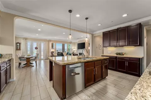Kitchen - 34338 Champoux Ct, Temecula, CA 92592 photo 3 of 7