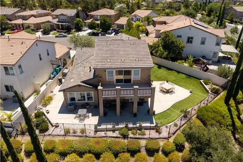 View/Area - 34338 Champoux Ct, Temecula, CA 92592 photo 9 of 17