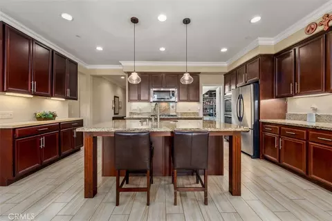 Kitchen - 34338 Champoux Ct, Temecula, CA 92592 photo 7 of 7