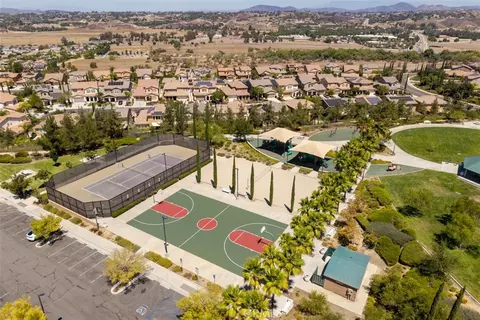 View/Area - 34338 Champoux Ct, Temecula, CA 92592 photo 15 of 17