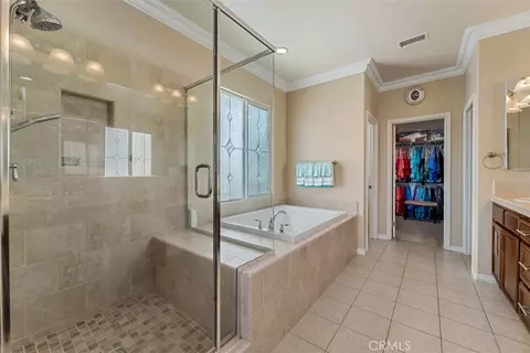 Bath - 34338 Champoux Ct, Temecula, CA 92592 photo 3 of 4