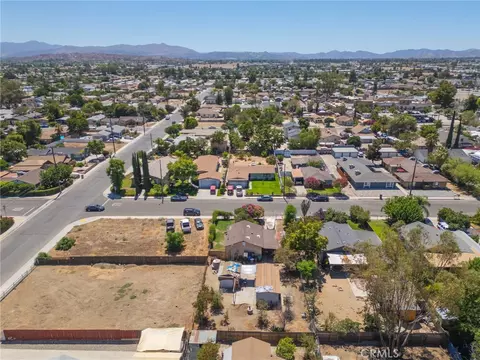 View/Area - 375 E 2nd, San Jacinto, CA 92583 photo 6 of 9