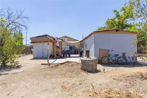 Exterior - 375 E 2nd, San Jacinto, CA 92583 photo 5 of 10