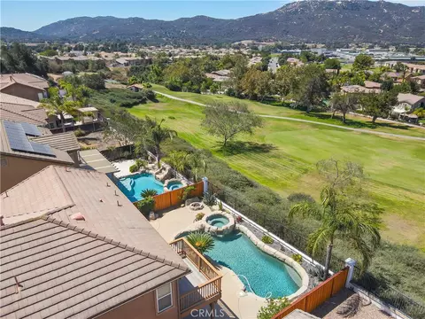 View/Area - 46223 Drymen Ave, Temecula, CA 92592 photo 4 of 6