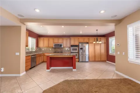 Kitchen - 46223 Drymen Ave, Temecula, CA 92592 photo 1 of 2